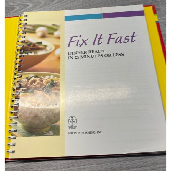 Pillsbury Fix it Fast Cookbook 25 Minutes or Less Dinner Recipes 2005 - Picture 5 of 10